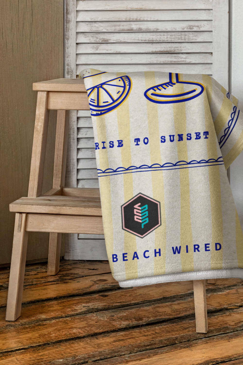 Limon Cello Sunrise to Sunset Beach Towel – Palm Beach Wired Exclusive - Image 2